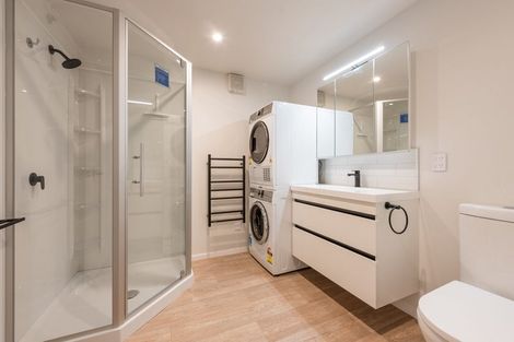 Photo of property in 7 Ninian Street, Highbury, Wellington, 6012