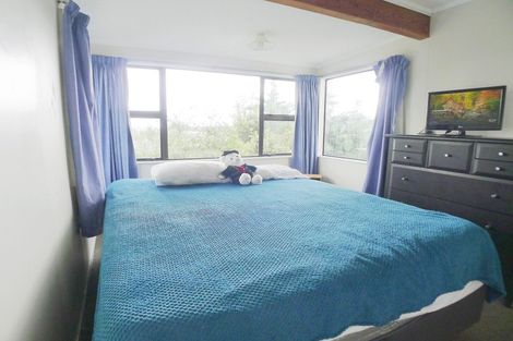 Photo of property in 23 Flaunty Place, West Harbour, Auckland, 0618