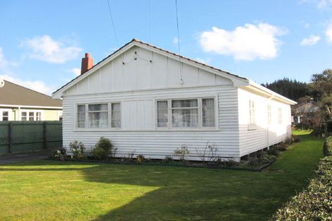 Photo of property in 84 Main Road, Wainuiomata, Lower Hutt, 5014