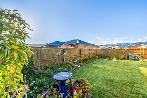 Photo of property in 2 Woodland Mews, Wainuiomata, Lower Hutt, 5014