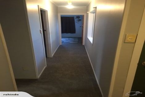 Photo of property in 4 Kaurilands Road, Titirangi, Auckland, 0604