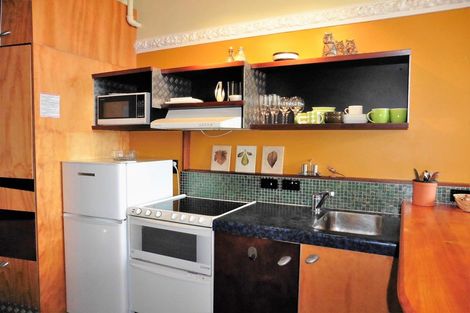 Photo of property in Qba Apartments, 2s/51 Webb Street, Mount Cook, Wellington, 6011