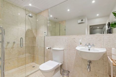 Photo of property in The Woods, 12u 5 Dublin Street, Queenstown, 9300