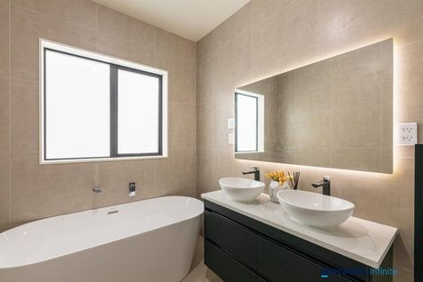 Photo of property in 19 La Bella Road, Hobsonville, Auckland, 0616