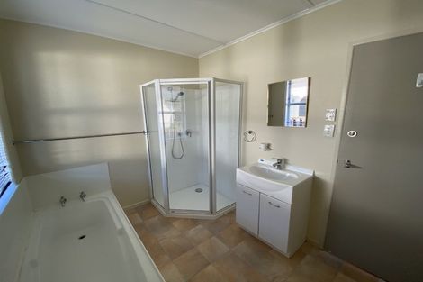 Photo of property in 39 Weiti Road, Orewa, 0931