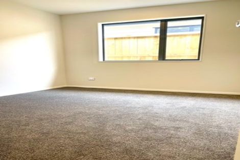 Photo of property in 22 Rorotu Avenue, Karaka, 2113