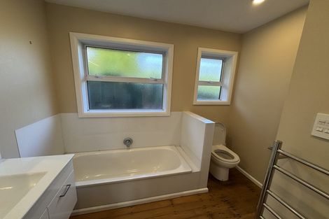 Photo of property in 19 Raleigh Avenue, Fairview Downs, Hamilton, 3214