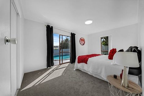 Photo of property in 59 West Harbour Drive, West Harbour, Auckland, 0618