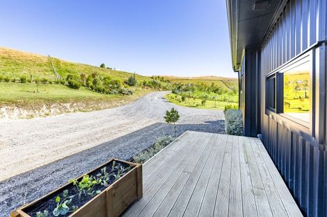 Photo of property in 53 Highlands Drive, Waipawa, 4210