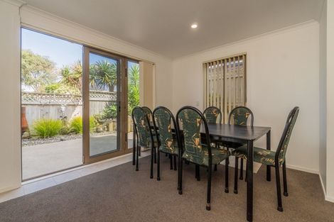 Photo of property in 12 Merlot Lane, Pukekohe, 2120