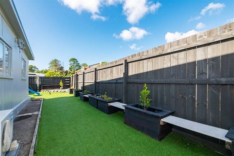 Photo of property in 176 Henderson Valley Road, Henderson, Auckland, 0612