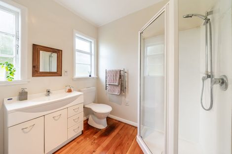 Photo of property in 11 Terawhiti Terrace, Karori, Wellington, 6012