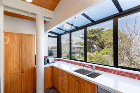 Photo of property in 2 Tahi Road, Paraparaumu Beach, Paraparaumu, 5032
