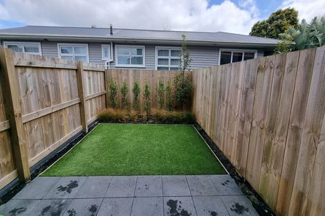 Photo of property in 7/63 Taikata Road, Te Atatu Peninsula, Auckland, 0610