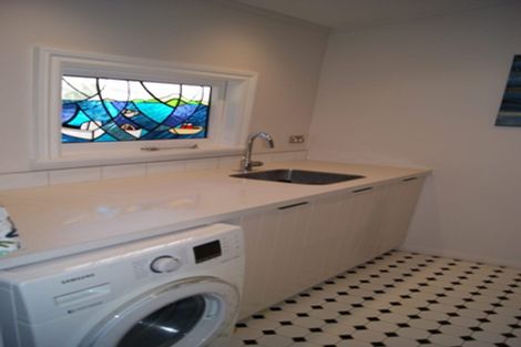 Photo of property in 122a Derwent Street, Island Bay, Wellington, 6023