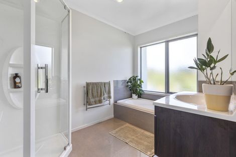 Photo of property in 1801 Mangorei Road, Mangorei, New Plymouth, 4371