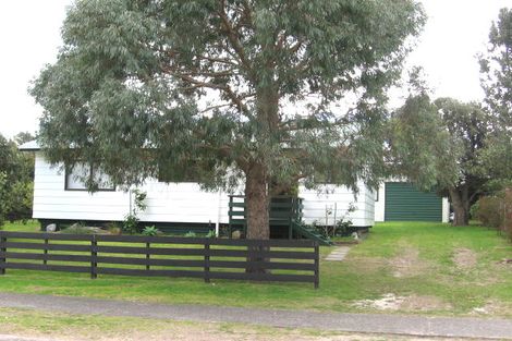 Photo of property in 15 Pauanui Beach Road, Pauanui, Hikuai, 3579