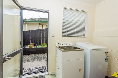 Photo of property in 36 Hewlett Road, Massey, Auckland, 0614