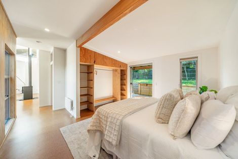 Photo of property in 100 Motuhara Road, Plimmerton, Porirua, 5026