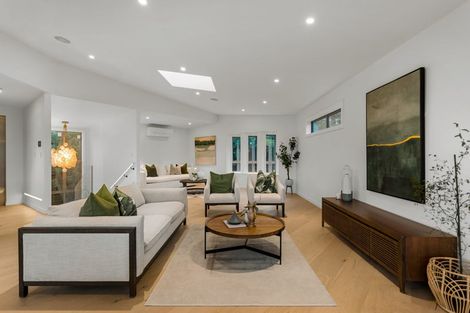 Photo of property in 61a Churchill Road, Murrays Bay, Auckland, 0630