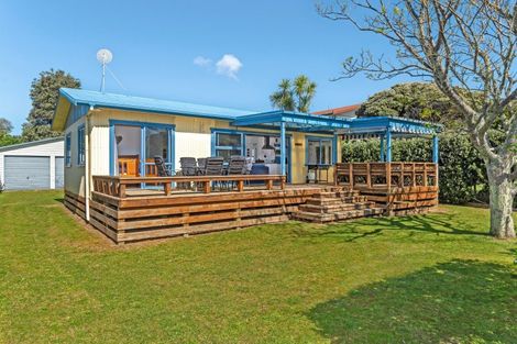 Photo of property in 3 Katrin Place, Mahia, 4198