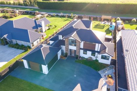 Photo of property in 46 Luxembourg Crescent, Halswell, Christchurch, 8025