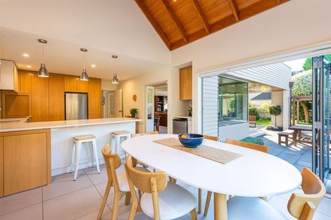 Photo of property in 30 Desmond Street, Merivale, Christchurch, 8014