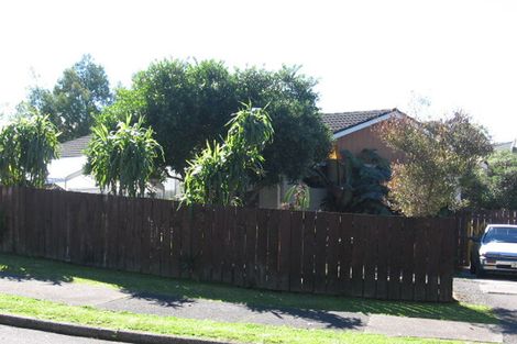Photo of property in 7 Glucina Place, Glen Eden, Auckland, 0602