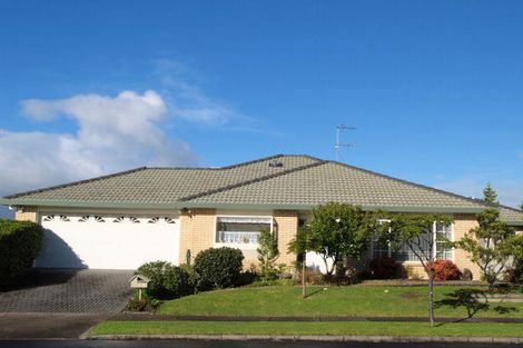Photo of property in 1/119 Golfland Drive, Golflands, Auckland, 2013
