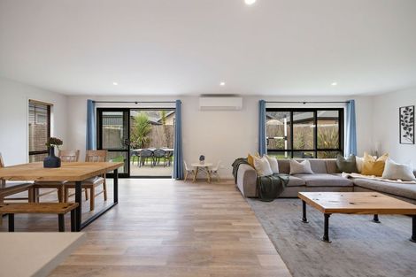 Photo of property in 41 Howden Drive, Jacks Point, 9371
