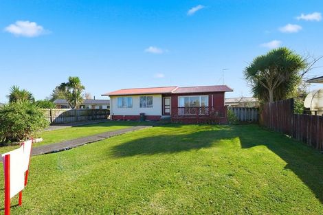 Photo of property in 8 Marion Place, Deanwell, Hamilton, 3206