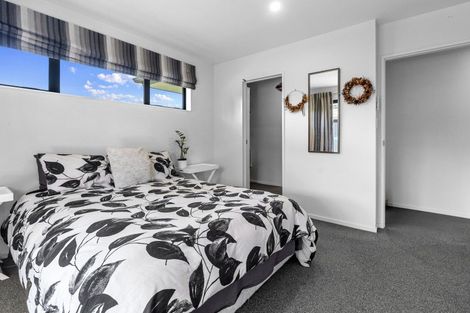 Photo of property in 15 Pohutukawa Parade, Riverhead, 0820
