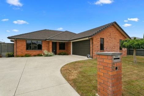 Photo of property in 6 Rose Leigh Drive, Cambridge, 3434