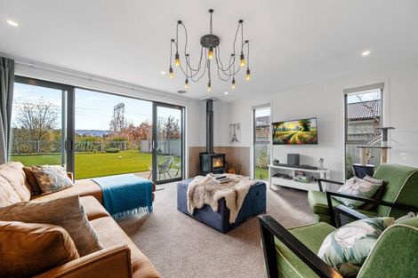 Photo of property in 16 Briar Crescent, Alexandra, 9320