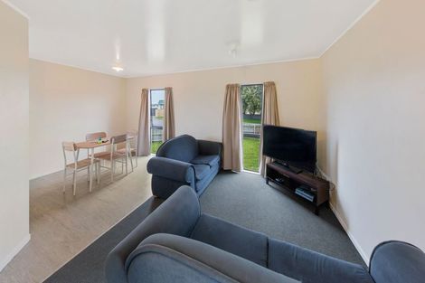 Photo of property in 18 Solveig Place, Randwick Park, Auckland, 2105