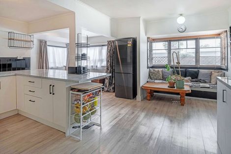 Photo of property in 30 Eltham Road, Blenheim, 7201