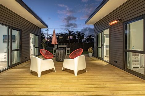 Photo of property in 302 Graham Street, Whangamata, 3620