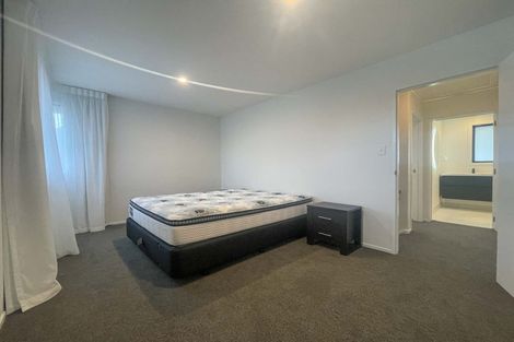 Photo of property in 8a Roa Road, Fendalton, Christchurch, 8041