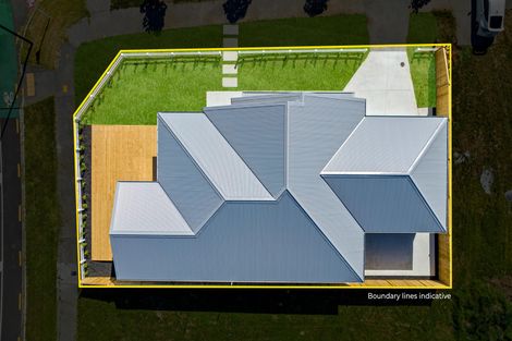Photo of property in 1 Koiora Road, Clarks Beach, 2122