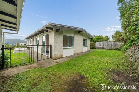 Photo of property in 6 Viscount Grove, Kelson, Lower Hutt, 5010