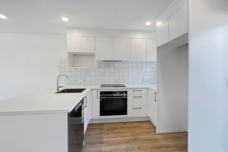 Photo of property in 29/28 Westgate Drive, Westgate, Auckland, 0614