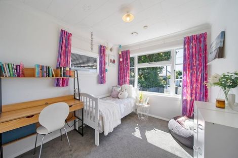 Photo of property in 17 Spurway Place, Mairehau, Christchurch, 8013