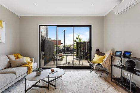 Photo of property in 4/4 Onekiritea Road, Hobsonville, Auckland, 0616