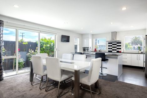 Photo of property in 2 Barratt Street, Blenheim, 7201