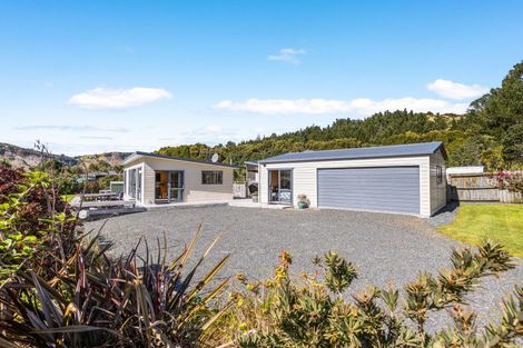 Photo of property in 21 Bathgate Road, Pakiri, Wellsford, 0972