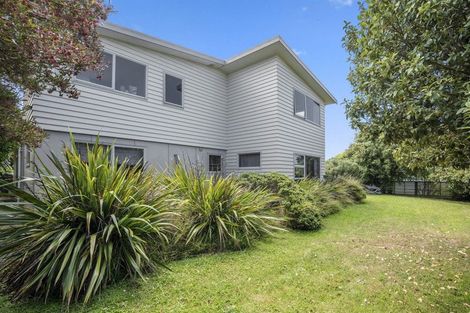 Photo of property in 42 Waverton Terrace, Churton Park, Wellington, 6037