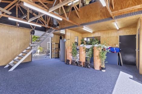 Photo of property in 298 Huatoki Street, Upper Vogeltown, New Plymouth, 4310