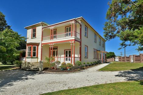 Photo of property in 14 Nelson Street, Helensville, 0800