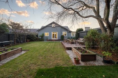 Photo of property in 86 Saint Martins Road, Saint Martins, Christchurch, 8022