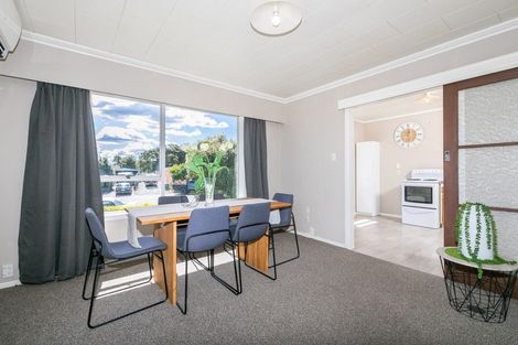 Photo of property in 8a Tanekaha Place, Pukete, Hamilton, 3200
